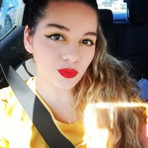 Meet your Posher, Catherine